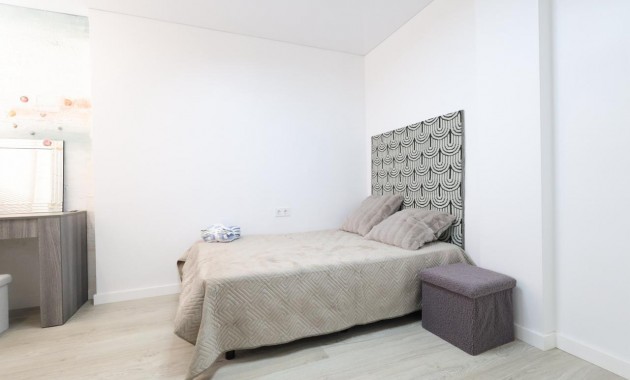 Sale - Apartment / flat -
Torrevieja - Acequion