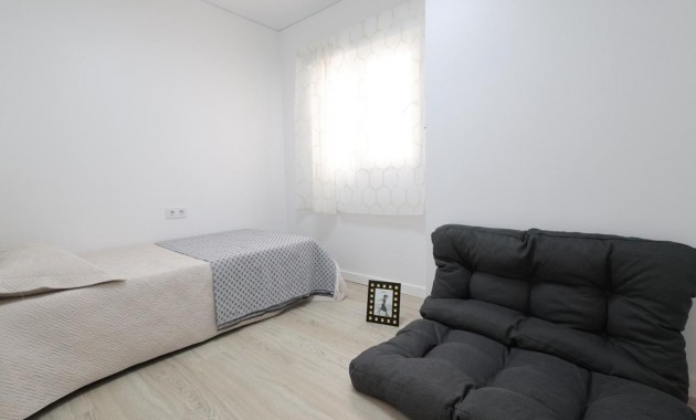 Sale - Apartment / flat -
Torrevieja - Acequion