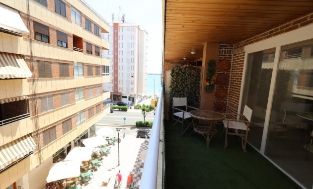 Sale - Apartment / flat -
Torrevieja - Acequion