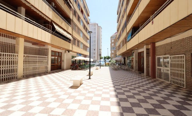 Sale - Apartment / flat -
Torrevieja - Acequion