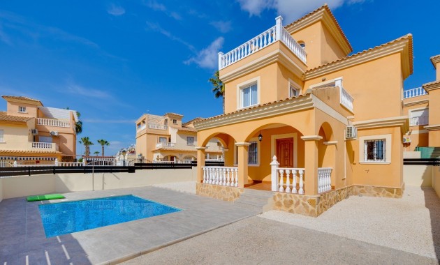Sale - Villa -
Algorfa - Costa blanca sur