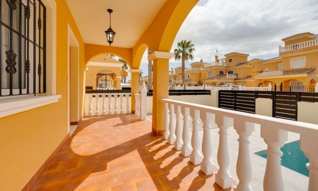 Sale - Villa -
Algorfa - Costa blanca sur