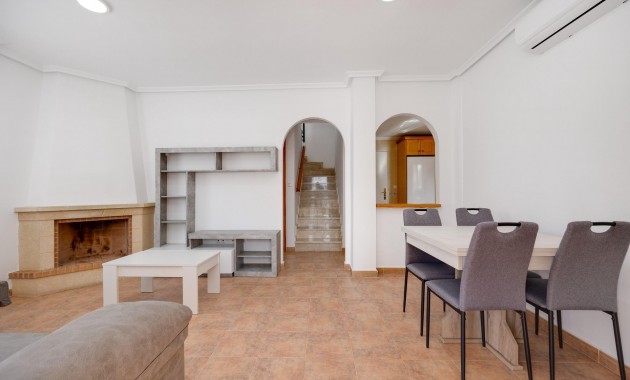 Sale - Villa -
Algorfa - Costa blanca sur