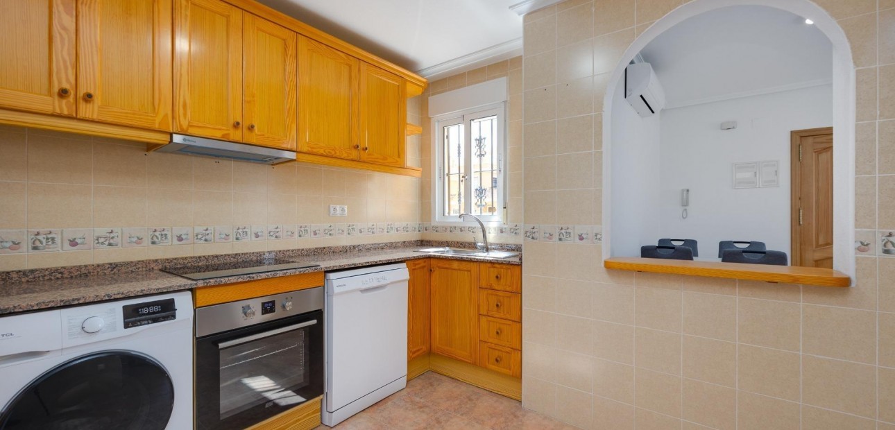 Sale - Villa -
Algorfa - Costa blanca sur