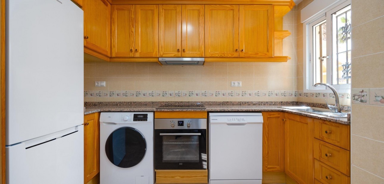 Sale - Villa -
Algorfa - Costa blanca sur