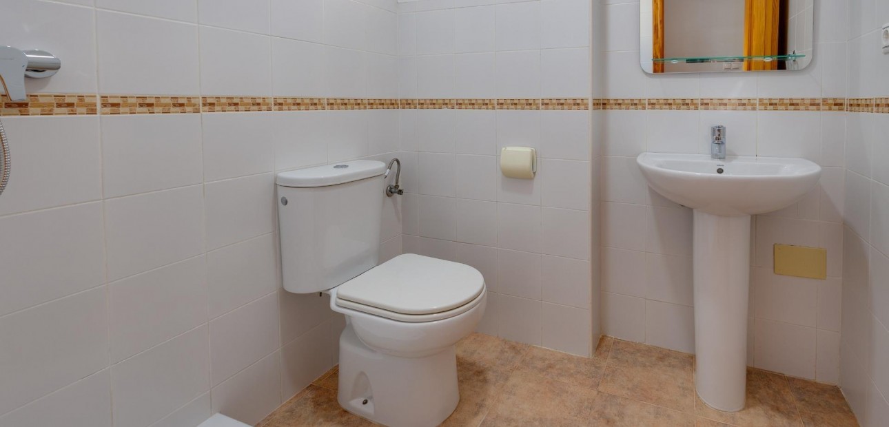 Sale - Villa -
Algorfa - Costa blanca sur