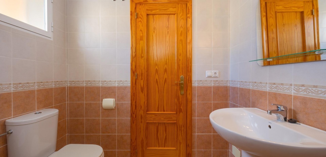 Sale - Villa -
Algorfa - Costa blanca sur