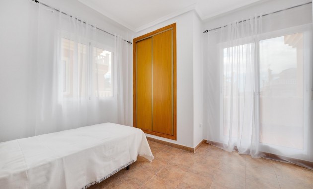 Sale - Villa -
Algorfa - Costa blanca sur