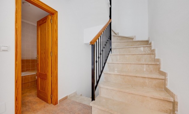Sale - Villa -
Algorfa - Costa blanca sur