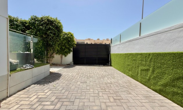 Sale - Detached Villa -
Ciudad Quesada - Ciudad Quesada - Town