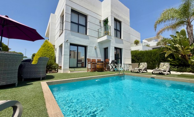 Sale - Detached Villa -
Ciudad Quesada - Ciudad Quesada - Town