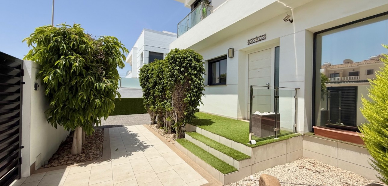 Sale - Detached Villa -
Ciudad Quesada - Ciudad Quesada - Town