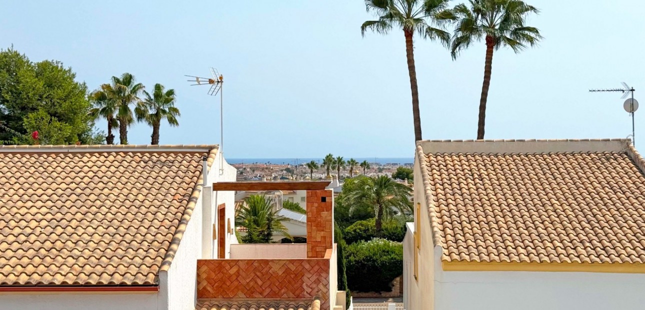 Sale - Detached Villa -
Orihuela Costa - Villamartin