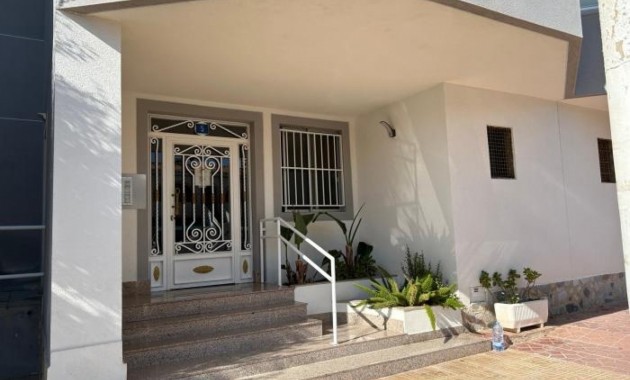 Sale - Apartment / flat -
Orihuela Costa - Cabo Roig