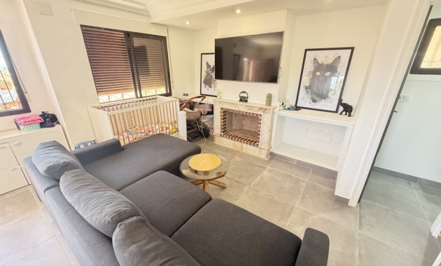 Sale - Detached Villa -
Orihuela Costa - Villamartin