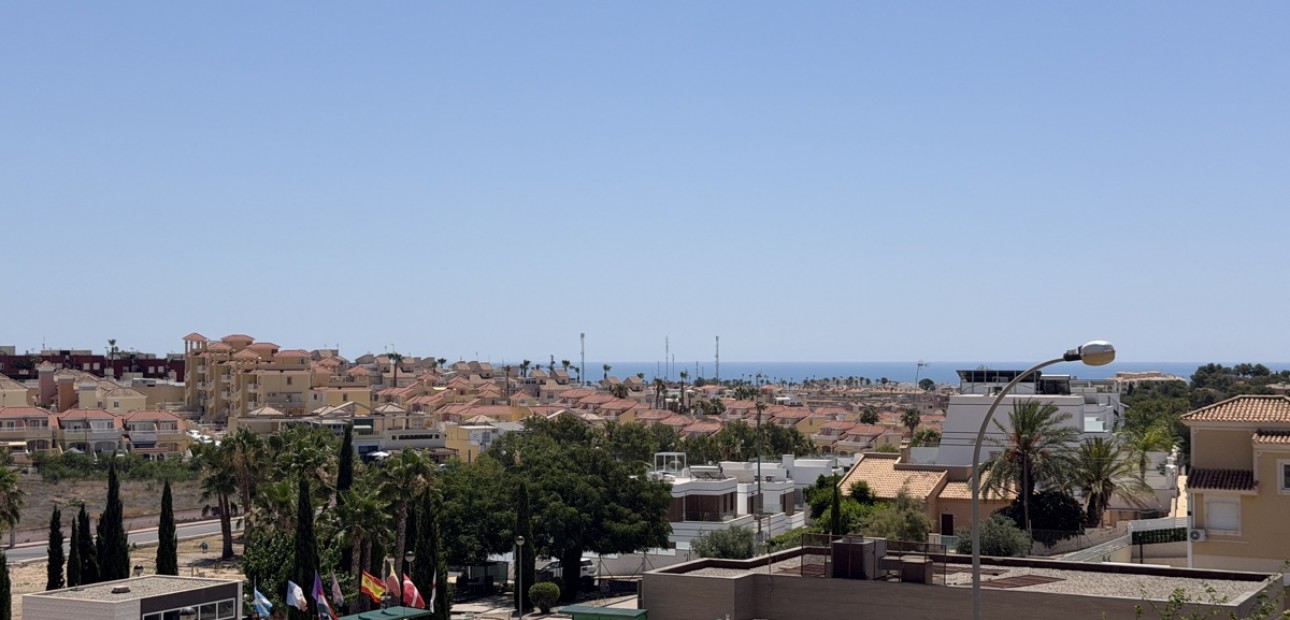 Sale - Detached Villa -
Orihuela Costa - Villamartin