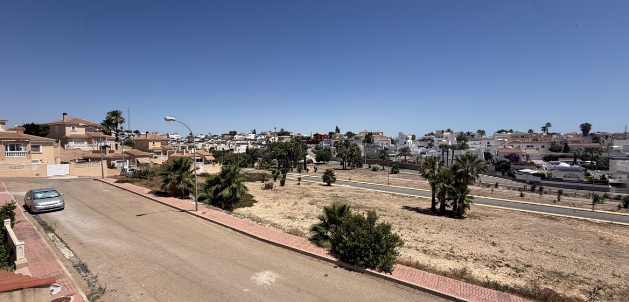 Sale - Detached Villa -
Orihuela Costa - Villamartin