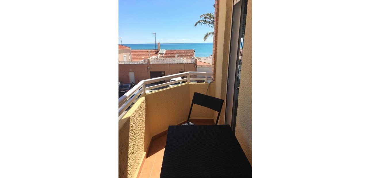 Sale - Apartment / flat -
Guardamar del Segura - Pueblo