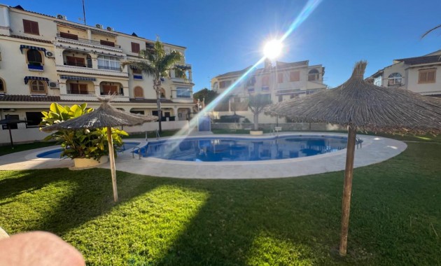 Sale - Apartment / flat -
Torrevieja - Sector 25