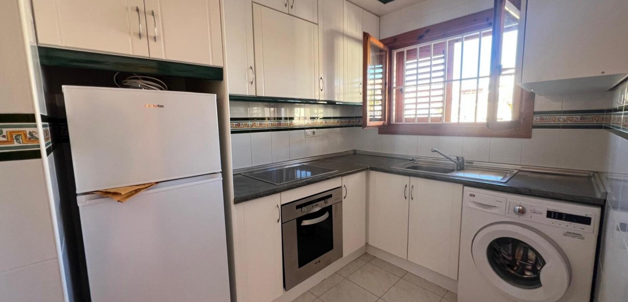 Sale - Apartment / flat -
Torrevieja - Sector 25