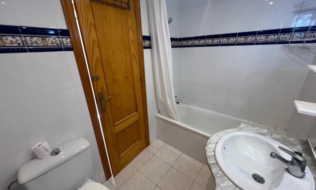 Sale - Apartment / flat -
Torrevieja - Sector 25