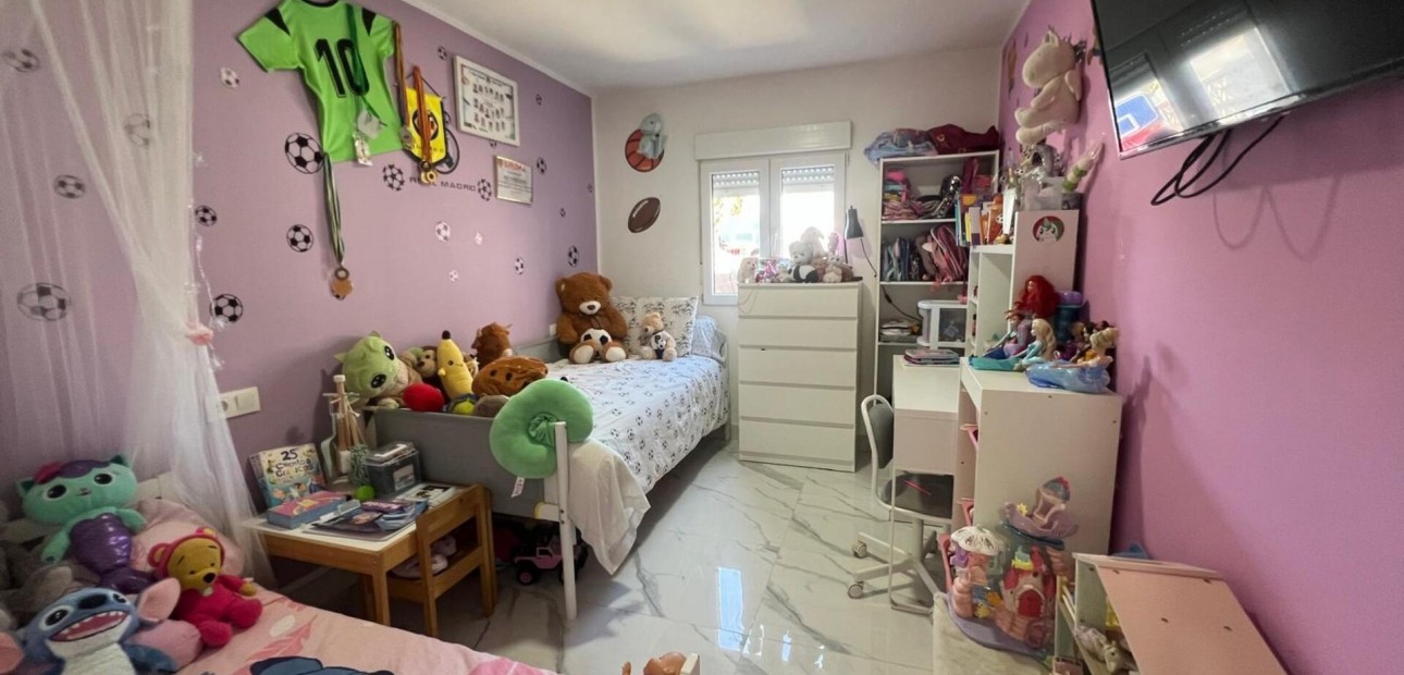 Sale - Bungalow -
Torrevieja - Carrefour