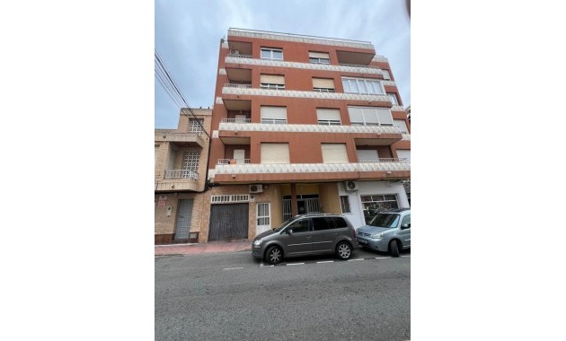 Sale - Apartment / flat -
Torrevieja - Estacion de autobuses