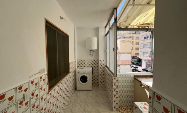 Sale - Apartment / flat -
Torrevieja - Estacion de autobuses