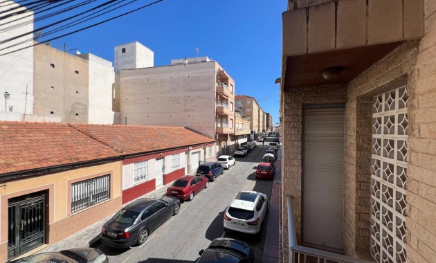 Sale - Apartment / flat -
Torrevieja - Estacion de autobuses