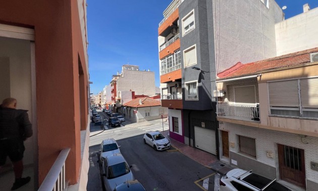 Sale - Apartment / flat -
Torrevieja - Estacion de autobuses