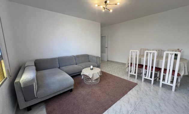 Sale - Apartment / flat -
Torrevieja - Estacion de autobuses