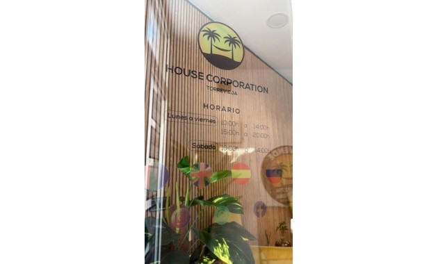Sale - Apartment / flat -
Torrevieja - Estacion de autobuses