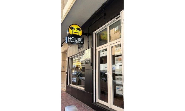 Sale - Apartment / flat -
Torrevieja - Estacion de autobuses