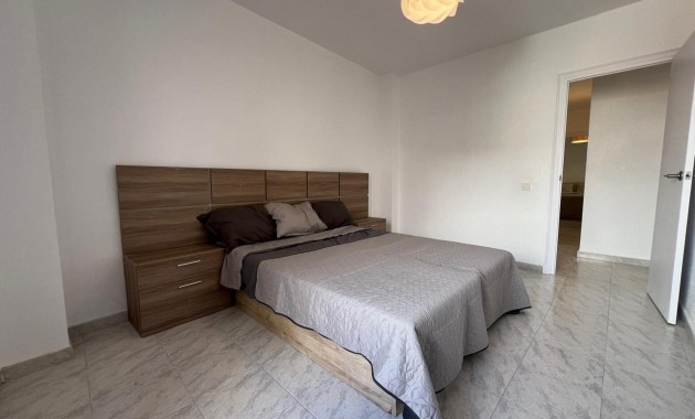 Sale - Apartment / flat -
Torrevieja - Estacion de autobuses