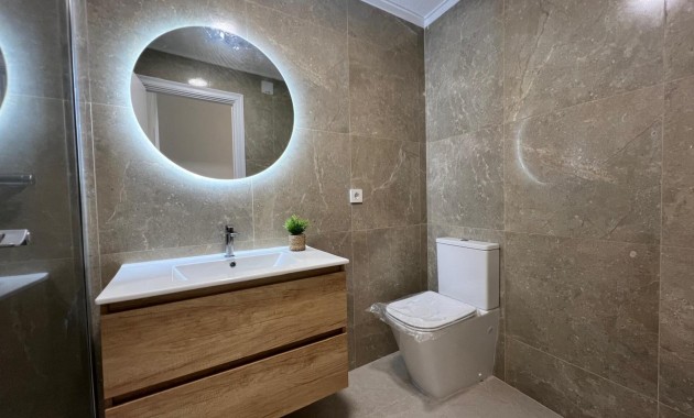 Sale - Apartment / flat -
Torrevieja - Estacion de autobuses