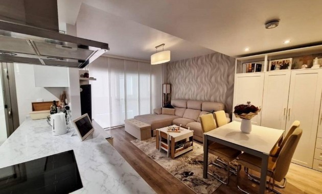 Sale - Apartment / flat -
Orihuela Costa - Los Dolses
