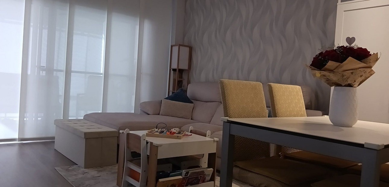 Sale - Apartment / flat -
Orihuela Costa - Los Dolses