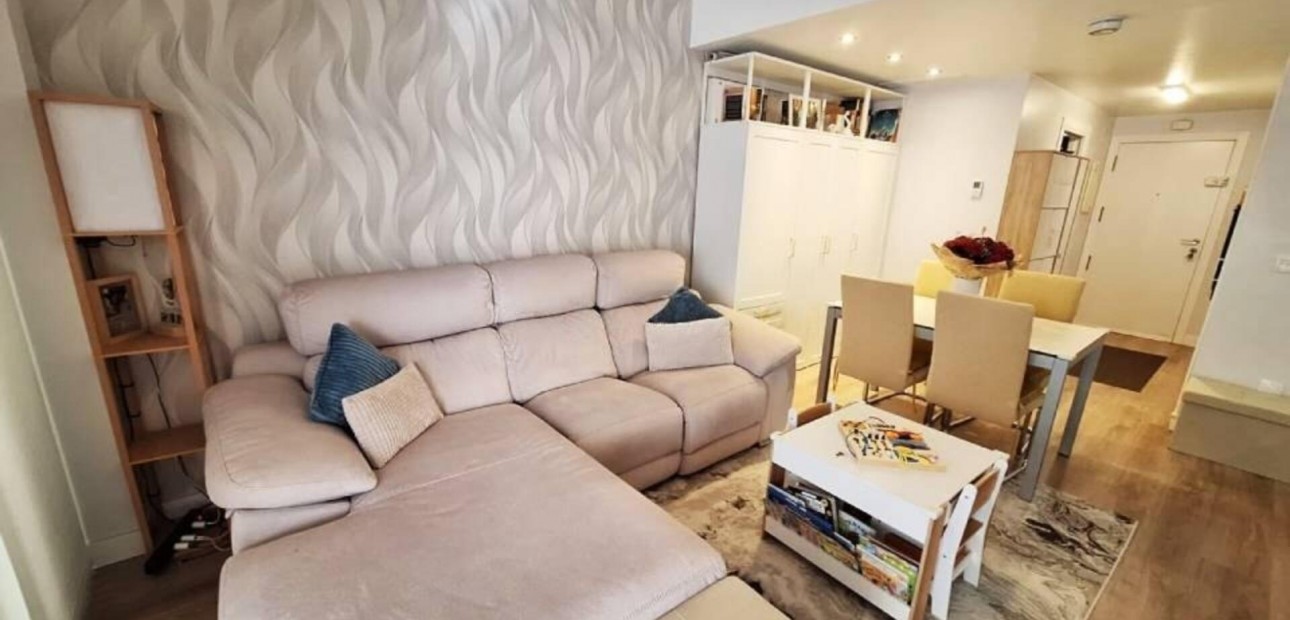 Sale - Apartment / flat -
Orihuela Costa - Los Dolses