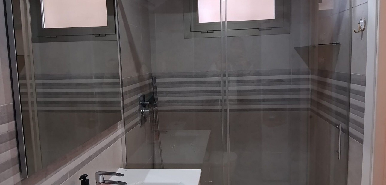 Sale - Apartment / flat -
Orihuela Costa - Los Dolses