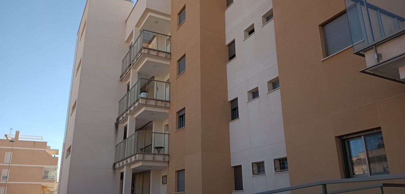 Sale - Apartment / flat -
Orihuela Costa - Los Dolses