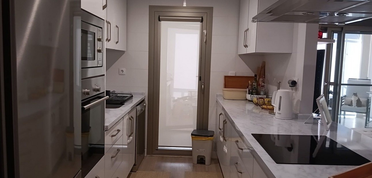 Sale - Apartment / flat -
Orihuela Costa - Los Dolses