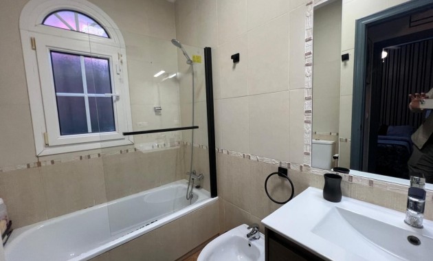 Sale - Villa -
Orihuela Costa - PAU 26