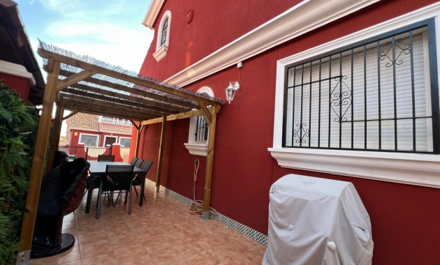 Sale - Villa -
Orihuela Costa - PAU 26