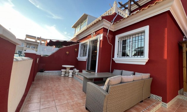 Sale - Villa -
Orihuela Costa - PAU 26