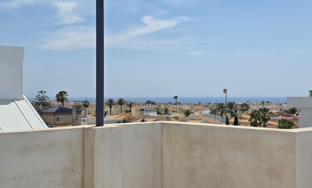 Sale - Terraced house -
Orihuela Costa - Montezenia