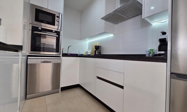 Sale - Terraced house -
Orihuela Costa - Montezenia