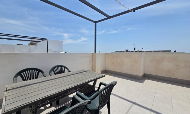 Sale - Terraced house -
Orihuela Costa - Montezenia