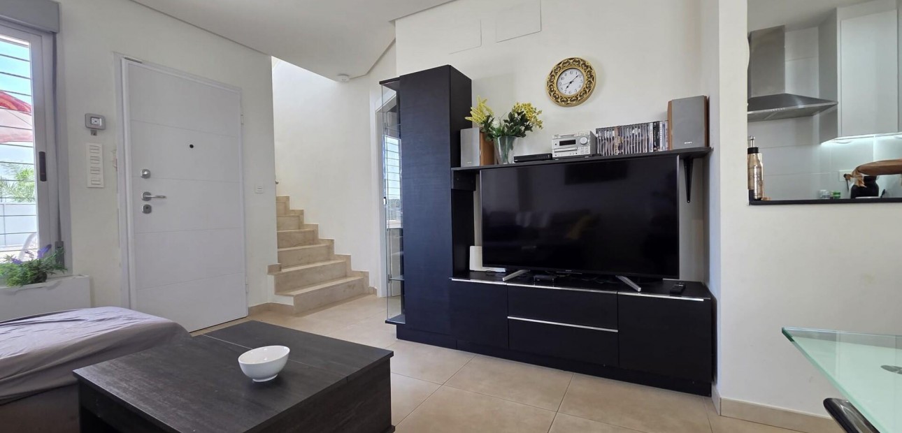 Sale - Terraced house -
Orihuela Costa - Montezenia