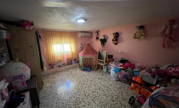 Sale - Villa -
Torrevieja - La Siesta - El Salado - Torreta