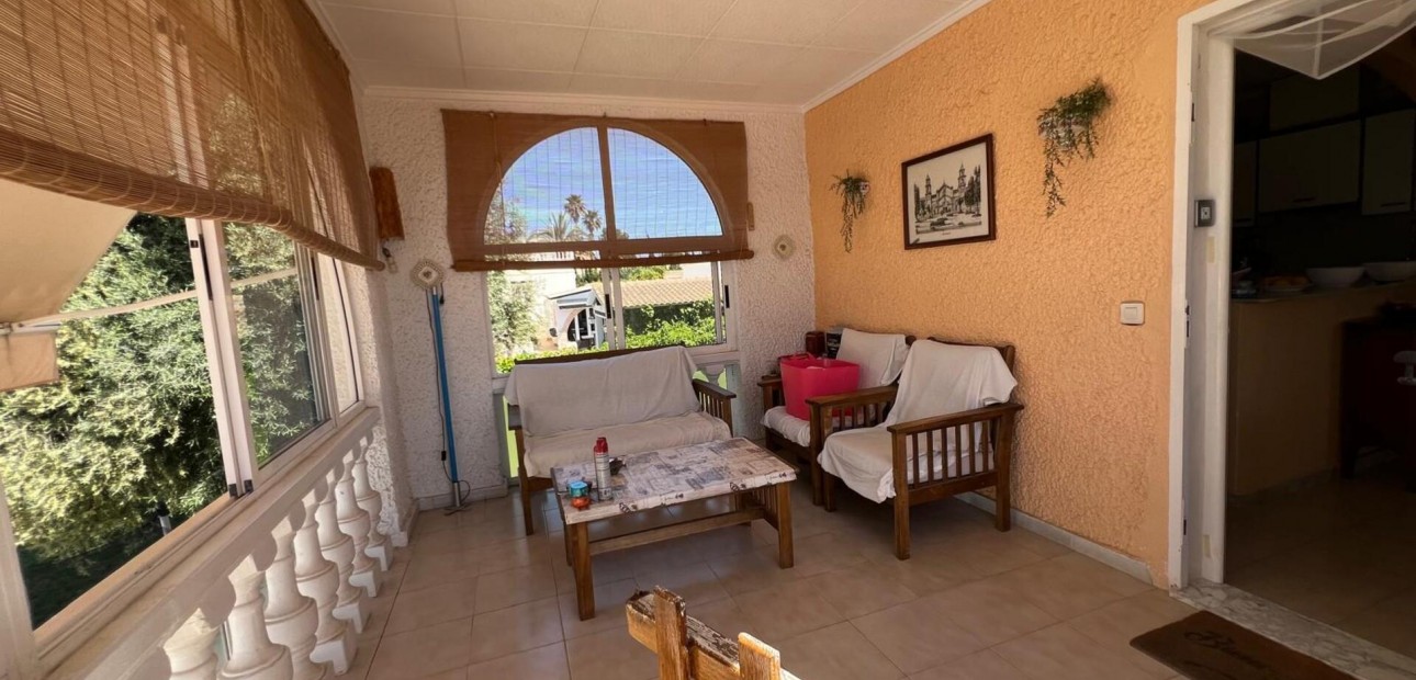 Sale - Villa -
Torrevieja - La Siesta - El Salado - Torreta